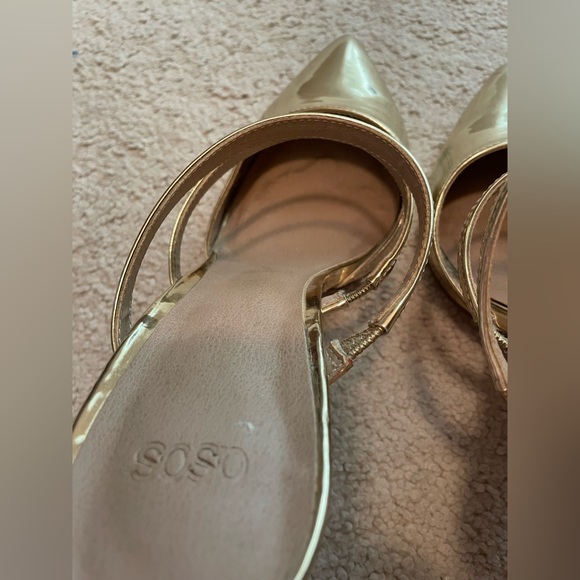 ASOS gold pointed toe heels - Picture 2 of 10